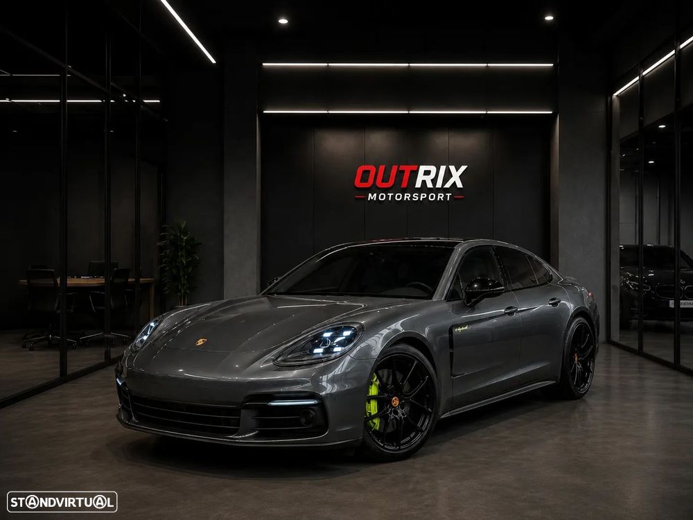 Porsche Panamera - 1