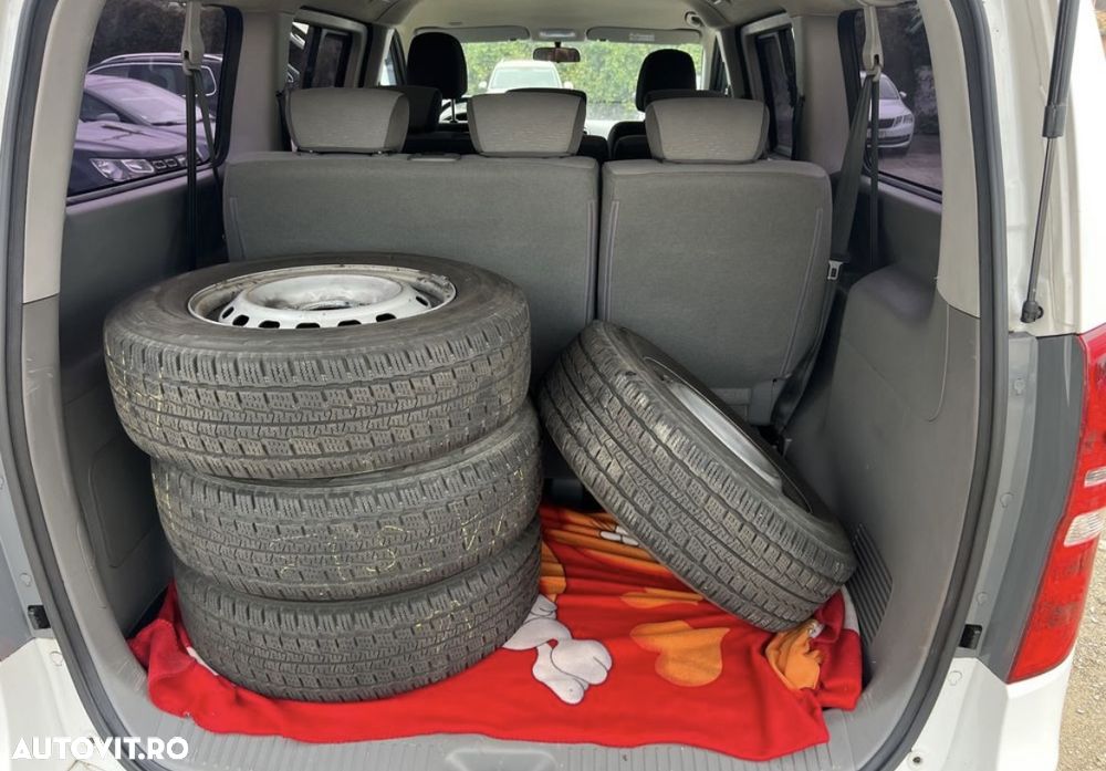 Hyundai H-1 2.5 CRDi Travel Comfort - 36