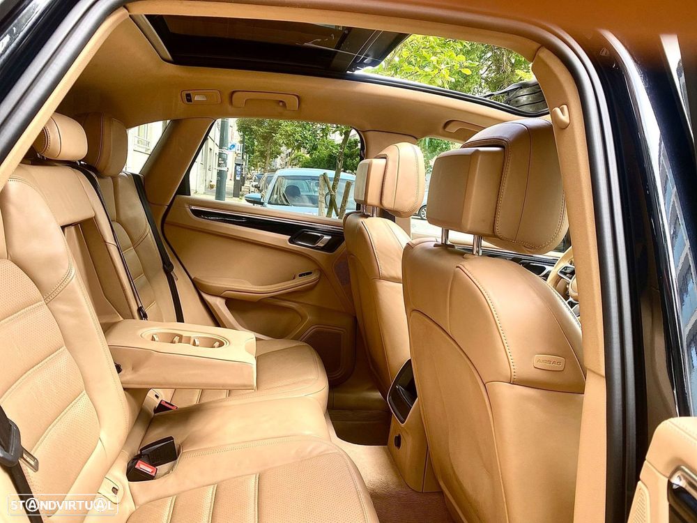 Porsche Macan S - 26