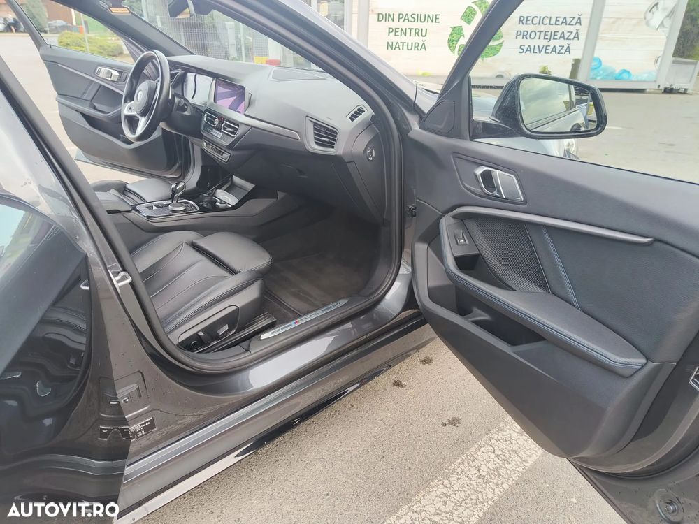 BMW M1 M135i xDrive - 12