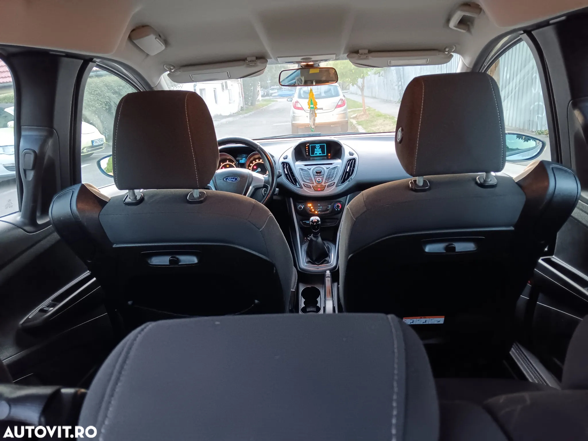 Ford B-Max 1.5 TDCi Ambiente - 23