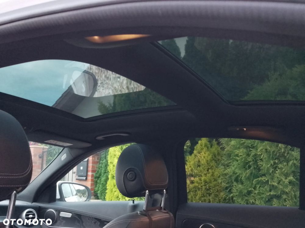 Mercedes-Benz Klasa C 200 4-Matic 7G-TRONIC - 33