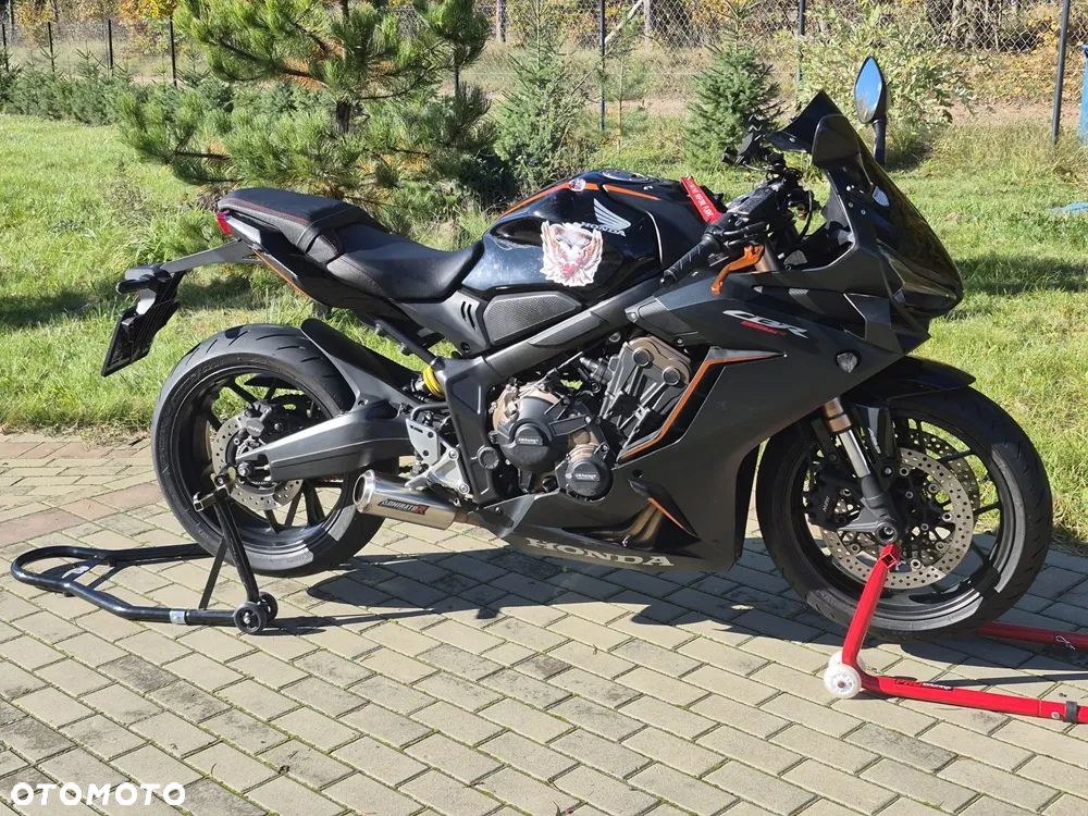 Honda CBR - 3