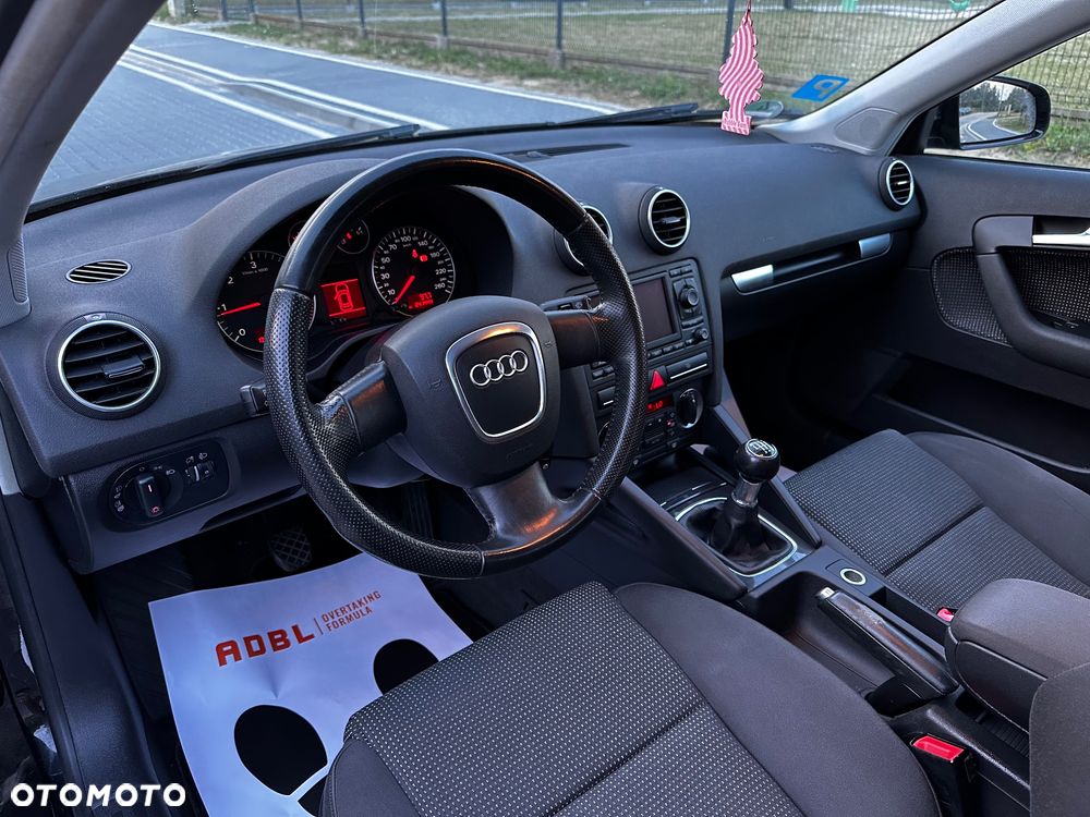 Audi A3 Sportback 2.0 TDI DPF Attraction - 10