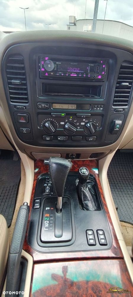 Toyota Land Cruiser - 14
