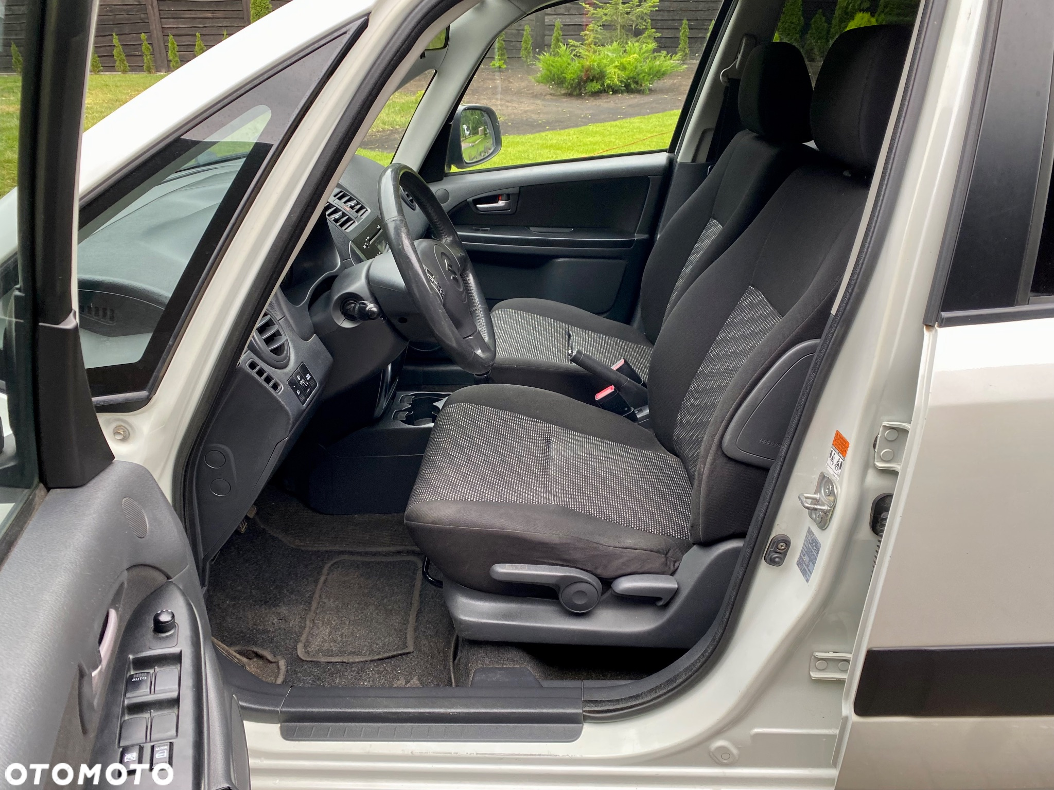 Suzuki SX4 1.6 GS / Premium - 22