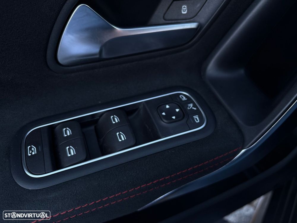 Mercedes-Benz CLA 250 e Shooting Brake AMG Line - 29