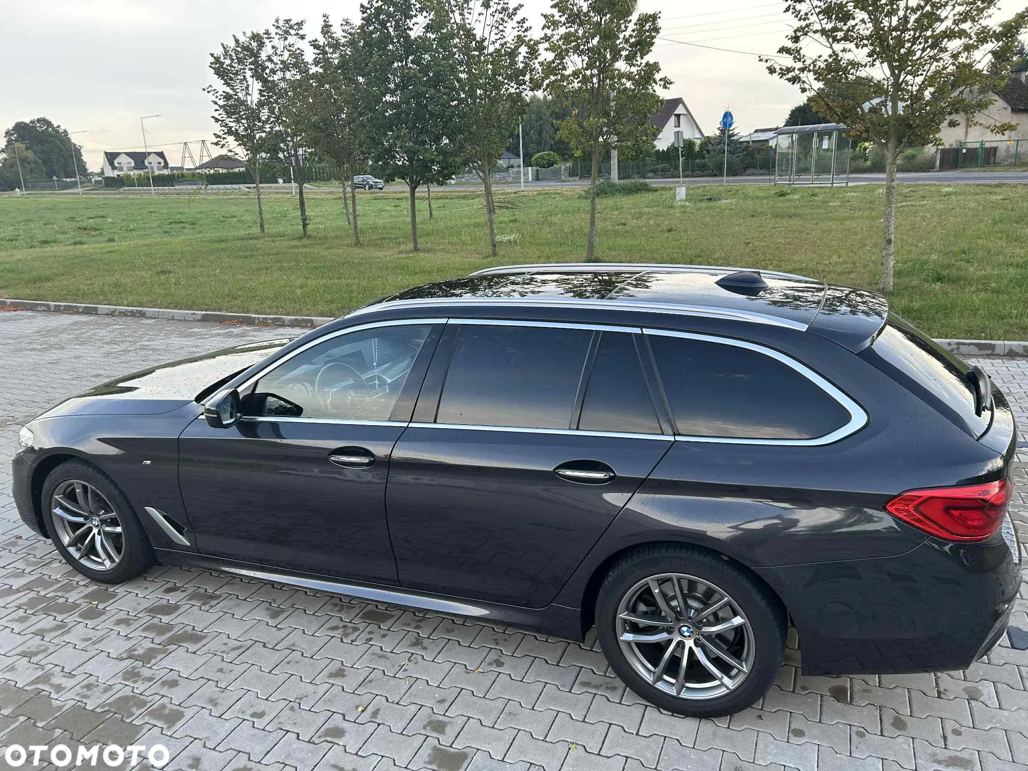 BMW Seria 5 520d M Sport - 3