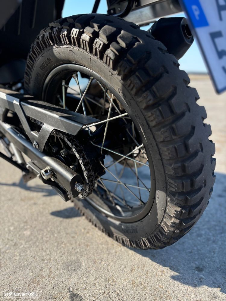 Royal Enfield Himalayan - 7