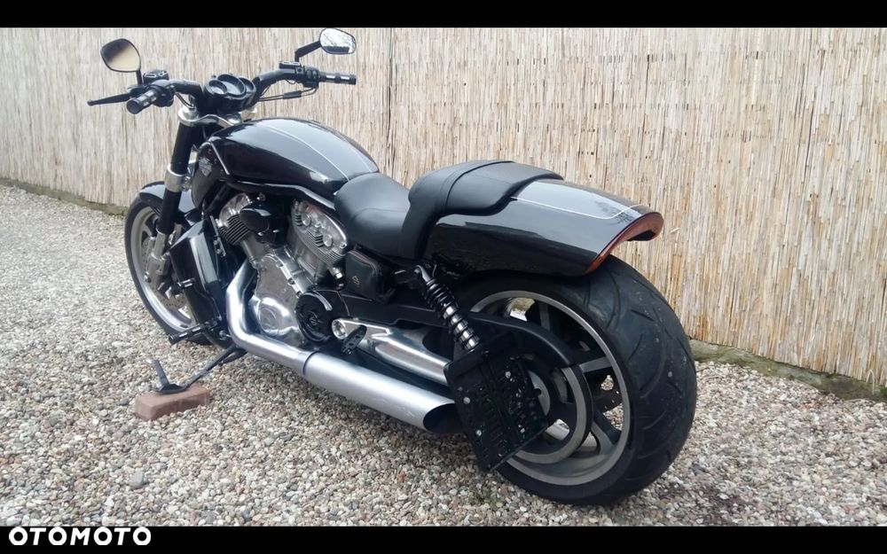 Harley-Davidson V-Rod Muscle - 13