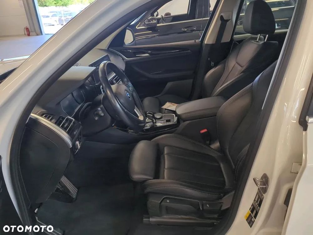 BMW X3 xDrive30e Luxury Line - 5