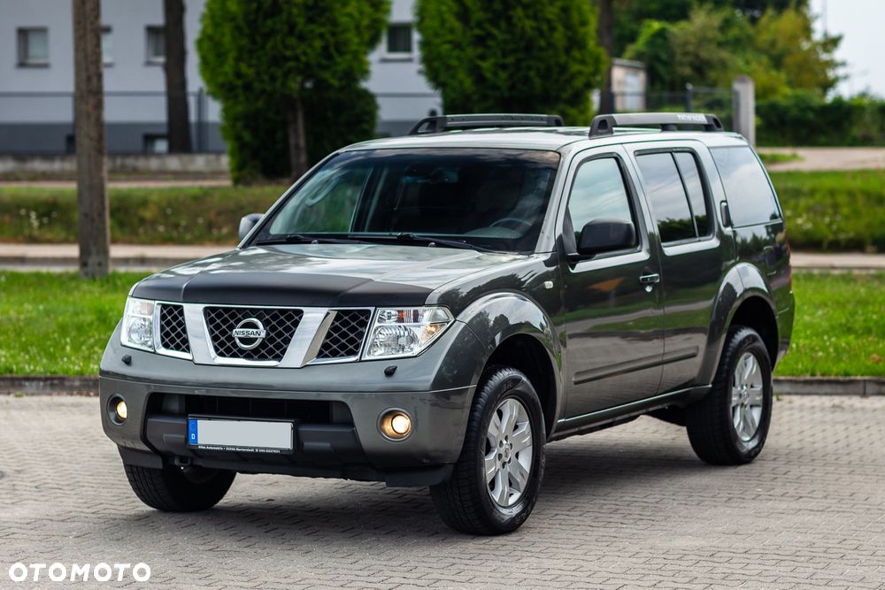Nissan Pathfinder 2.5 dCi Premium - 1