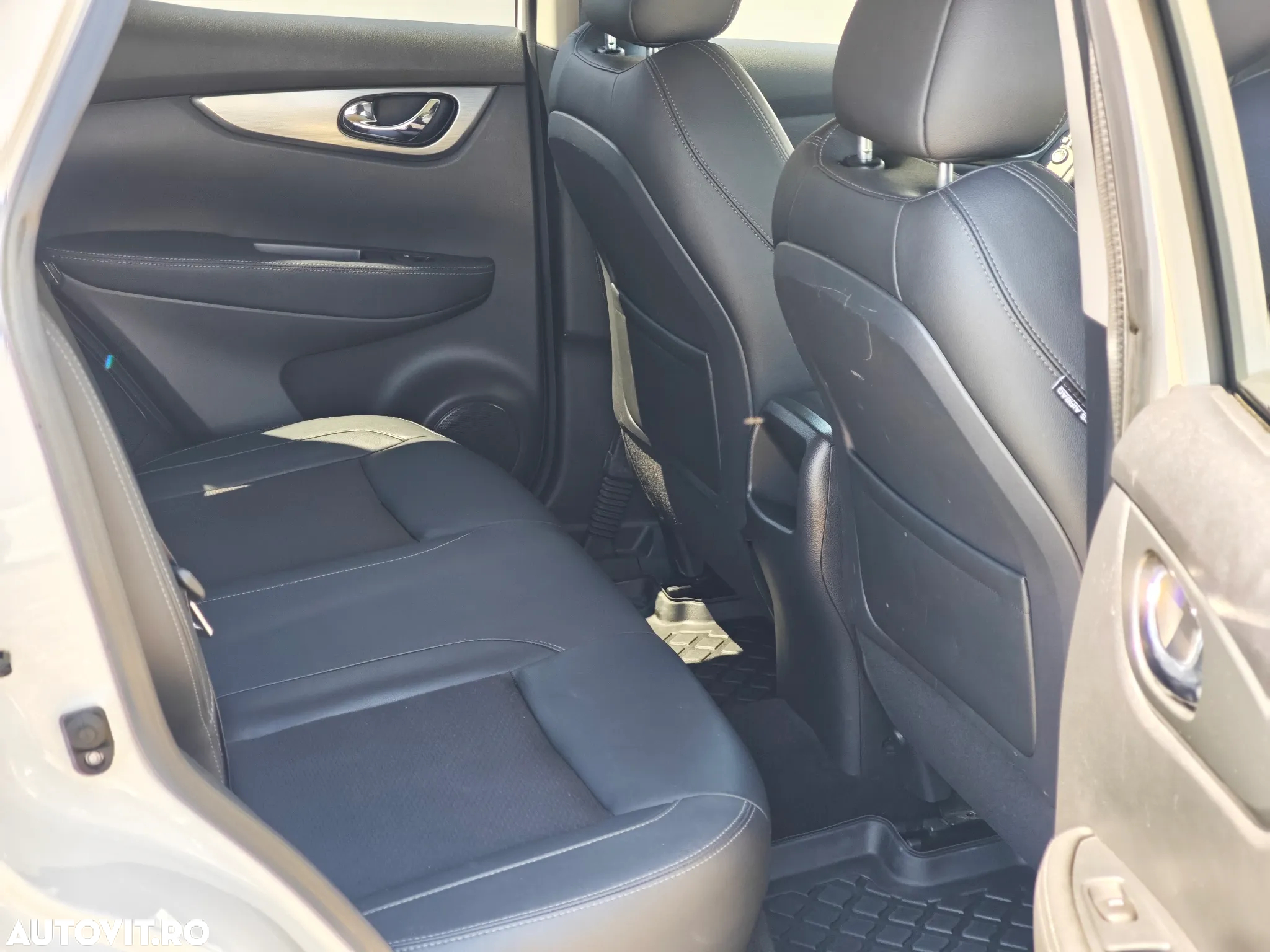 Nissan Qashqai 1.3 DIG-T N-CONNECTA - 13