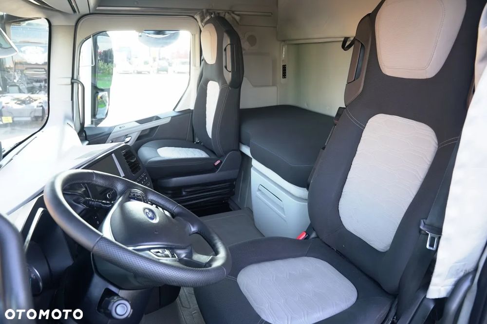 Ford F-MAX 500 / KLIMATYZACJA  POSTOJOWA  / - 25