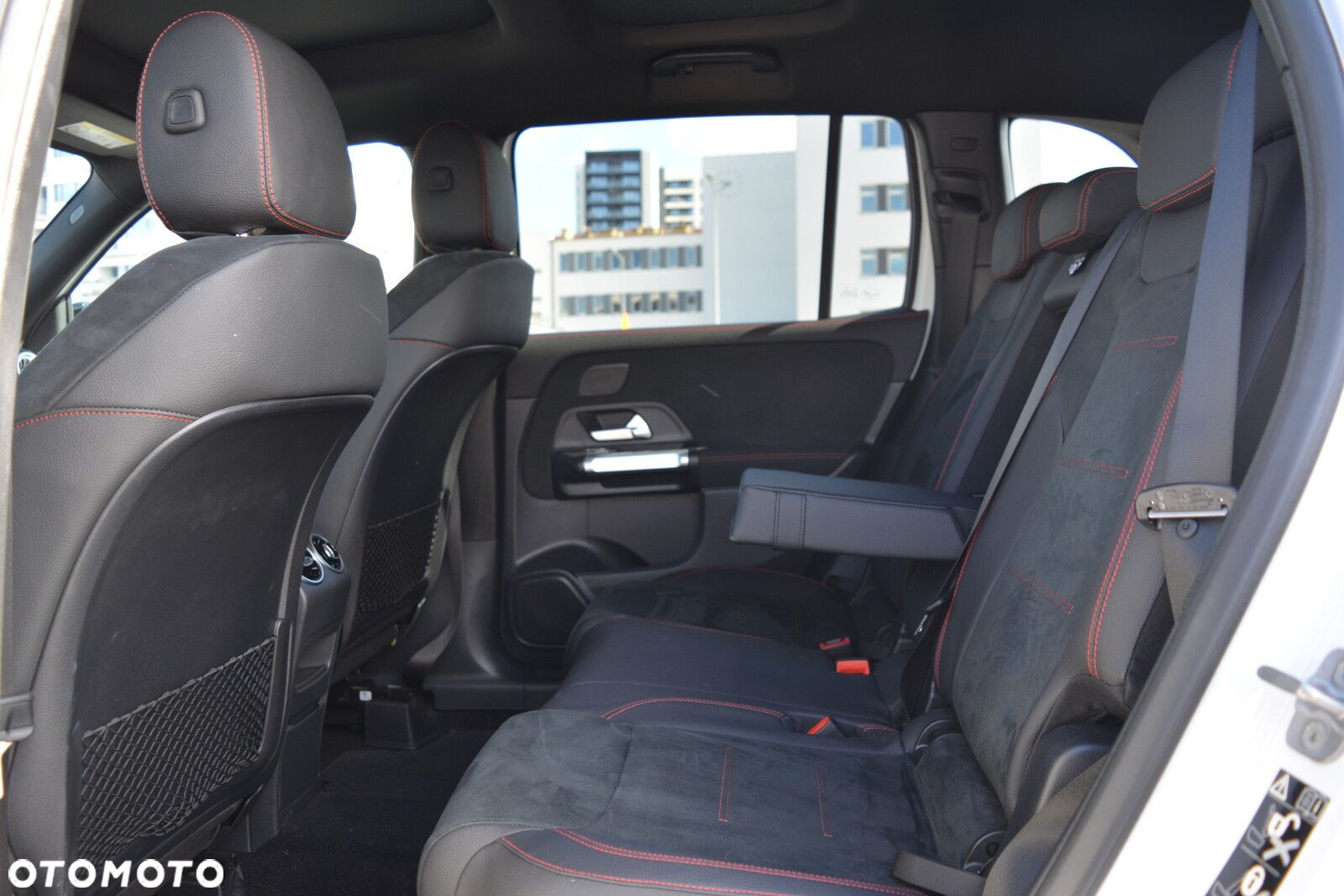 Mercedes-Benz GLB 200 d 8G-DCT - 31