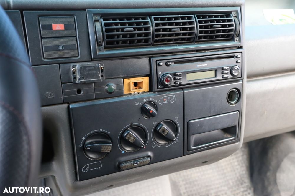 Volkswagen Transporter - 9