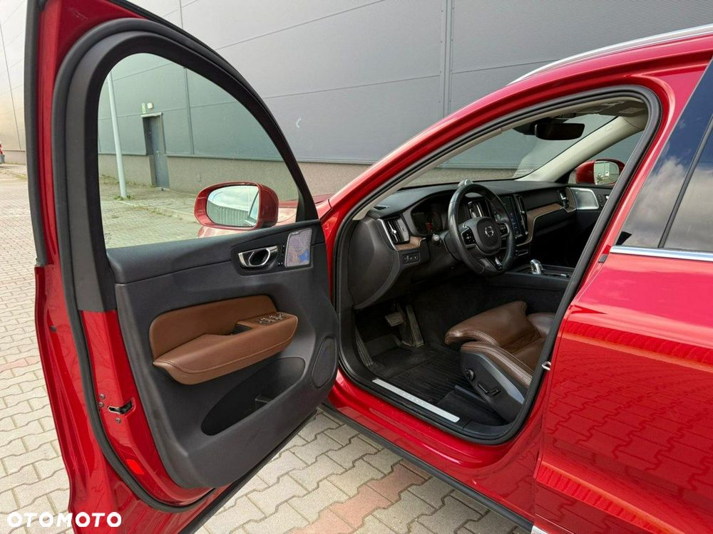 Volvo XC 60 T8 AWD Plug-In Hybrid Inscription - 10