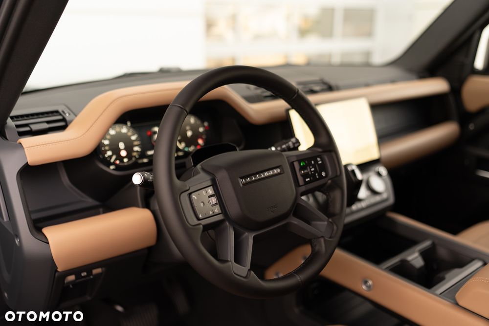 Land Rover Defender 3.0 D300 mHEV HSE - 8