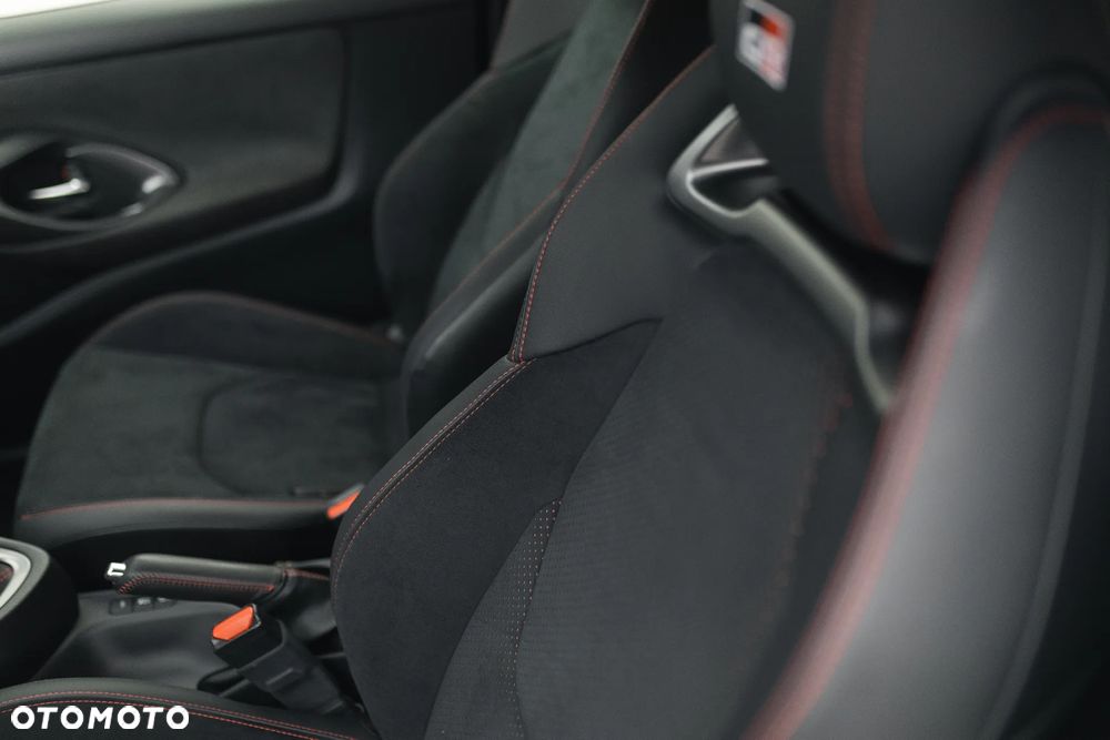 Toyota GR Yaris 1.6 Dynamic - 29