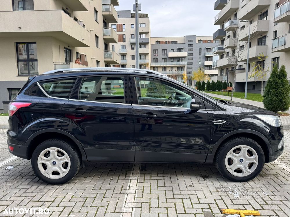 Ford Kuga 2.0 TDCi 4WD Powershift Titanium - 10