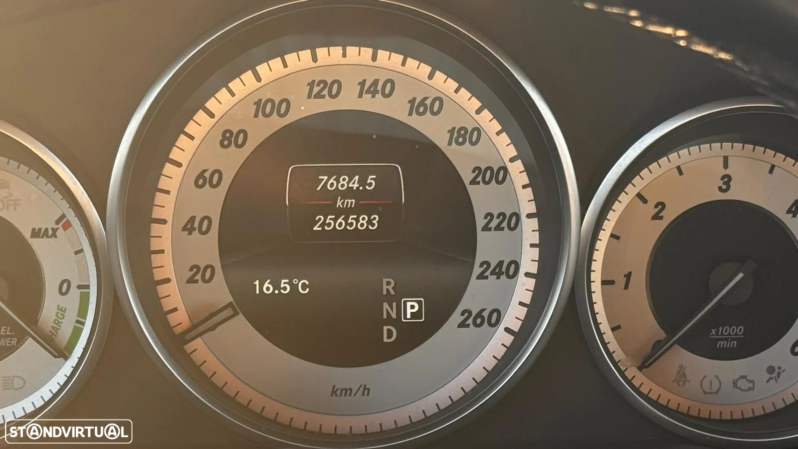 Mercedes-Benz E 300 Bluetec Hybrid Avantgarde - 7