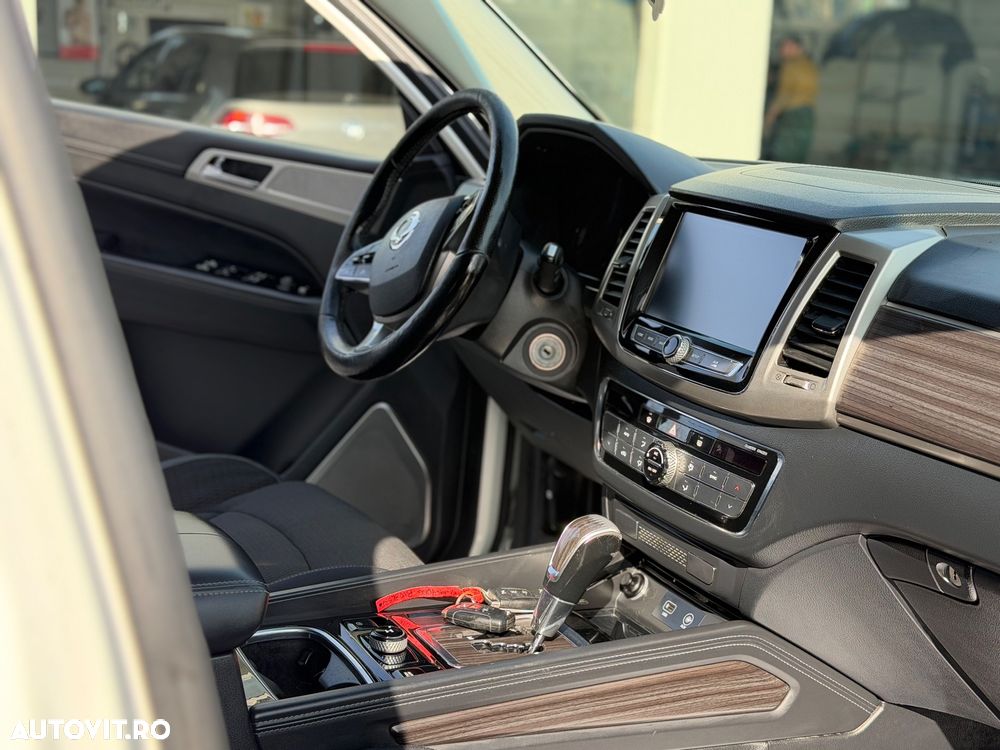 SsangYong REXTON 2.2 e-XDi 220 4WD Aut. Quartz - 6