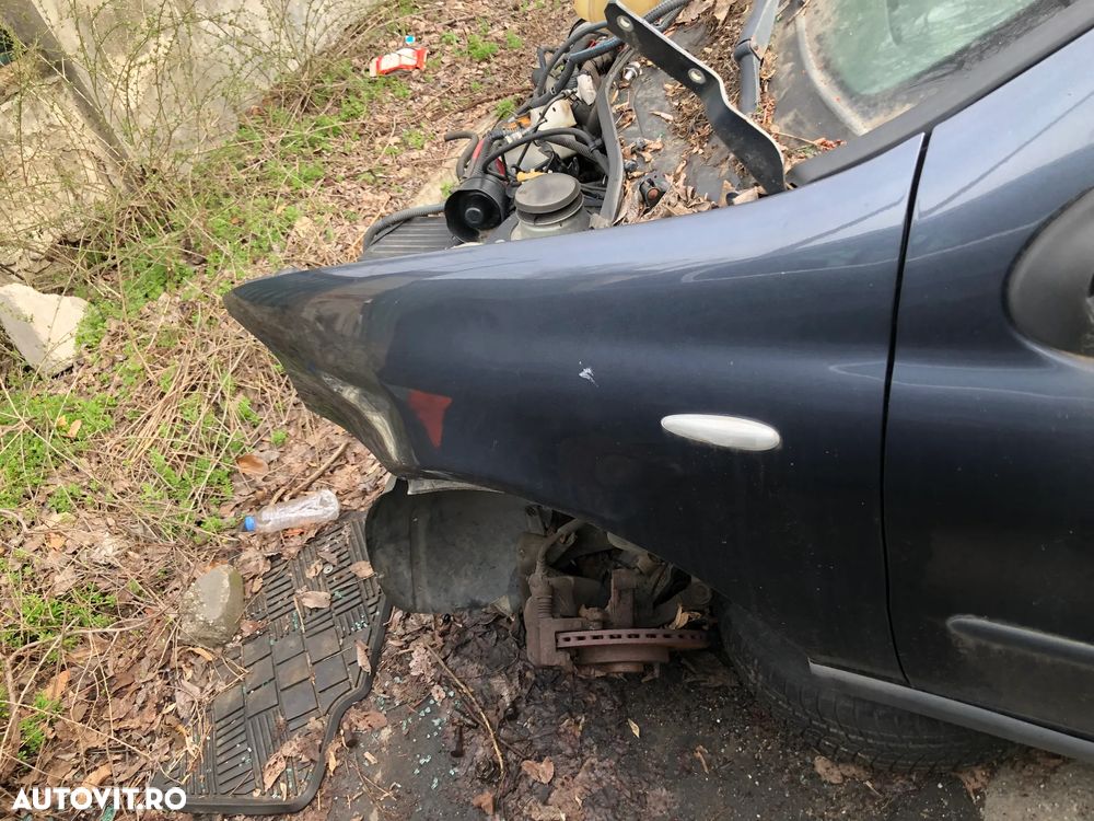 Aripa stanga fata Fiat Albea gri inchis 2005 - 6