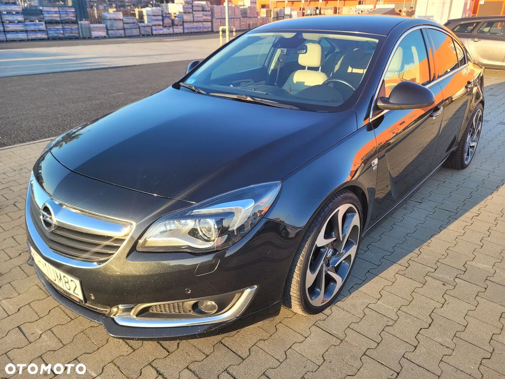 Opel Insignia - 1