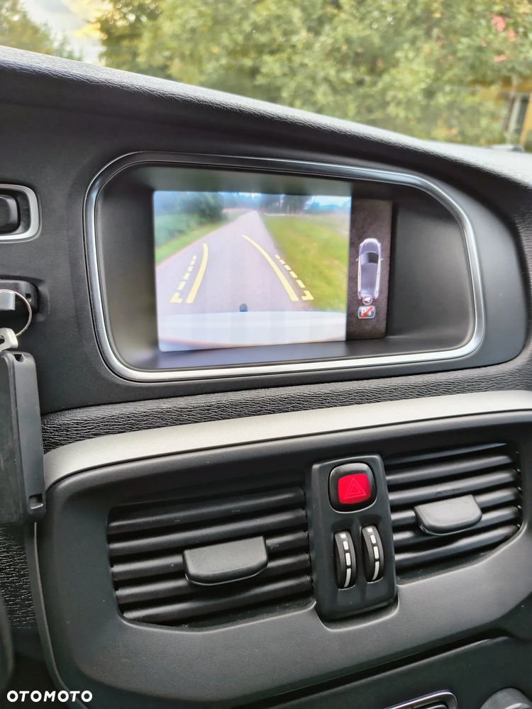 Volvo V40 D2 Summum - 21