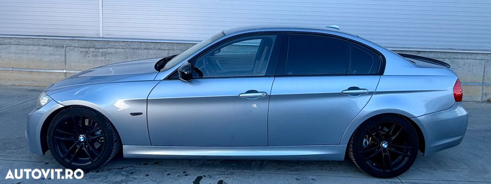 BMW Seria 3 320d DPF Aut. Edition Exclusive - 30