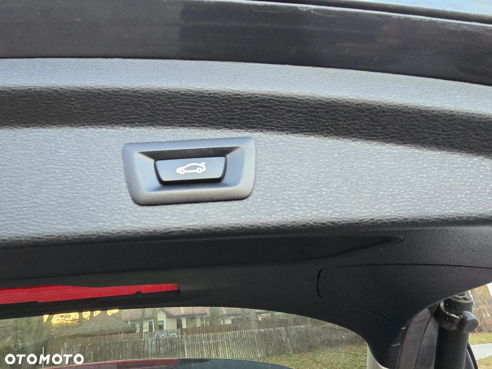 BMW X2 sDrive18d - 13