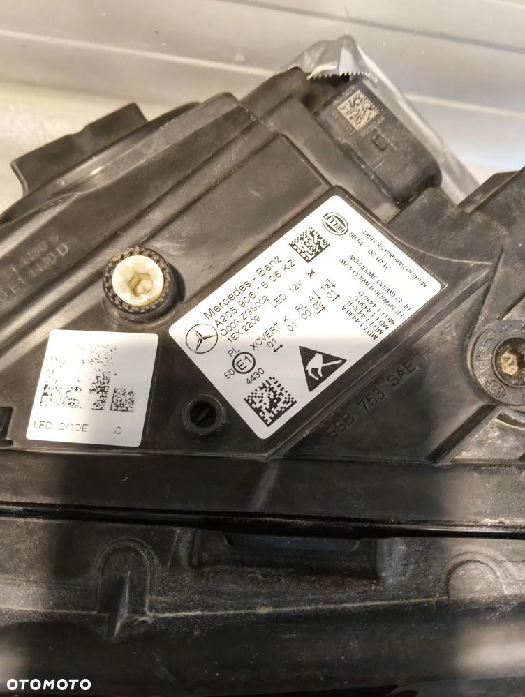 Mercedes-Benz C W205 SM MULTIBEAM BEZ PASKÓW KOMPLET LAMP A2059061506KZ - 9