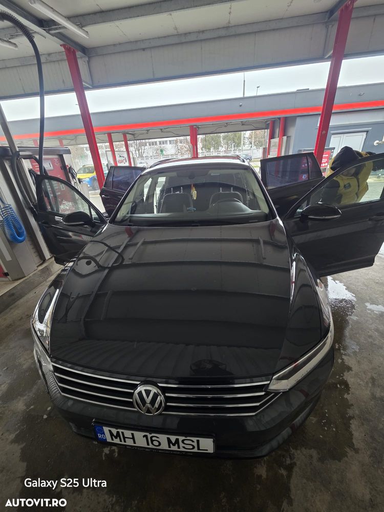 Volkswagen Passat Variant 1.6 TDI SCR DSG Comfortline - 2