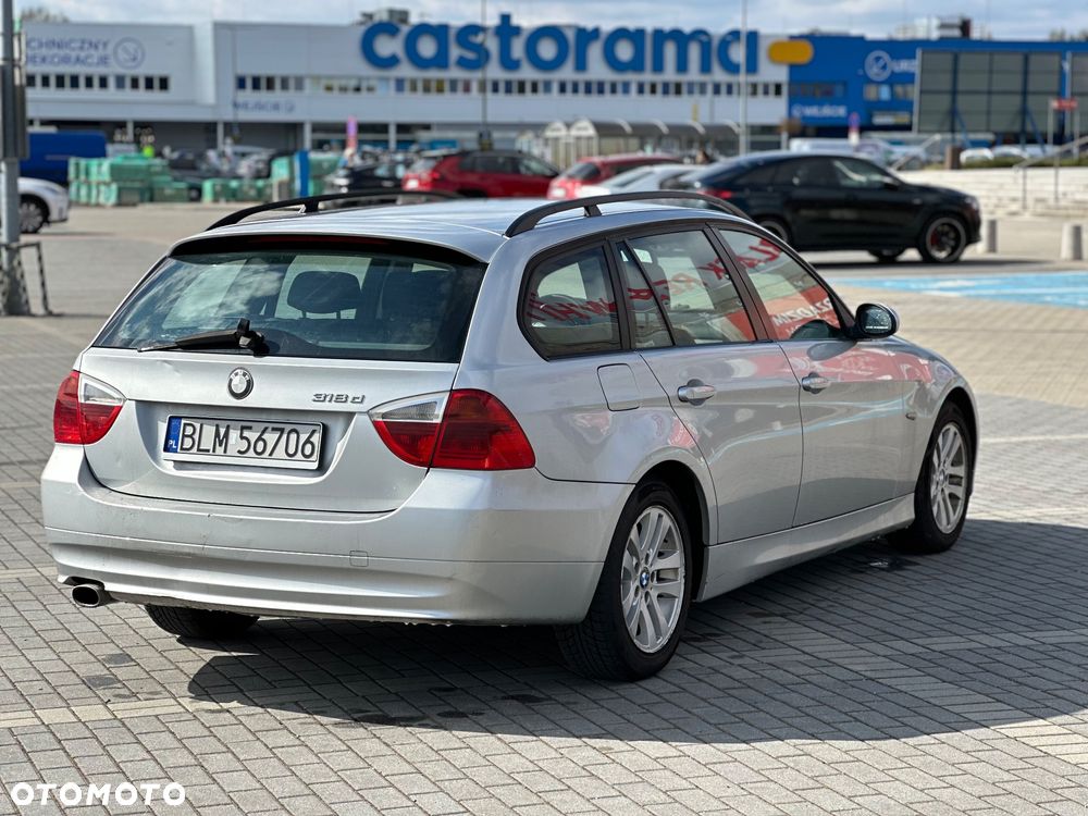 BMW Seria 3 318d - 9