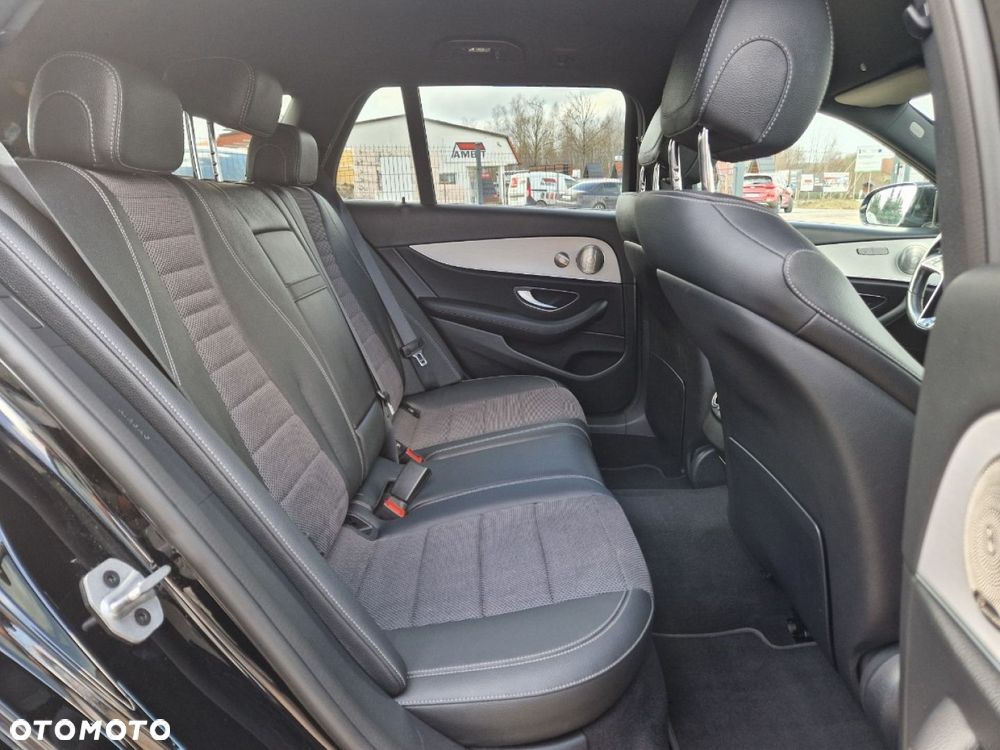 Mercedes-Benz Klasa E 300 de 9G-TRONIC Avantgarde - 24