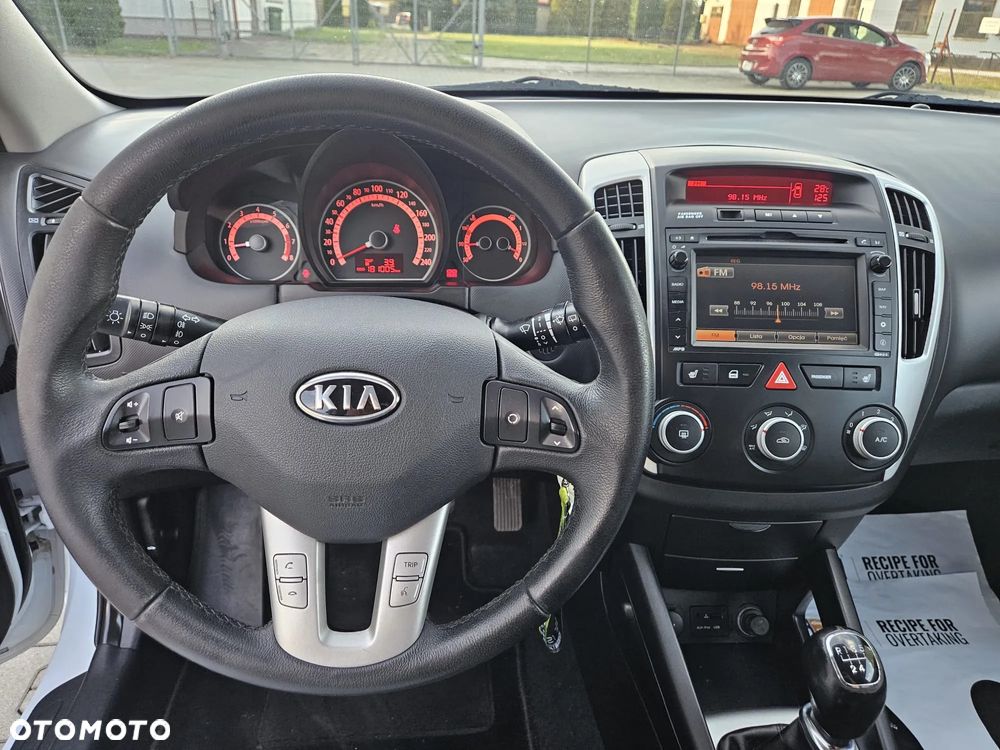 Kia ProCeed 1.4 CVVT Dream-Team Edition - 27