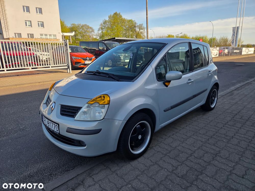 Renault Modus - 1