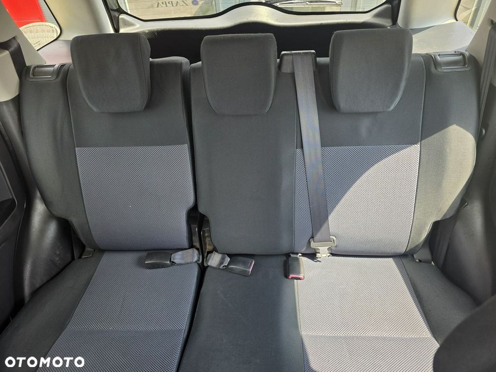 Fiat Sedici - 12