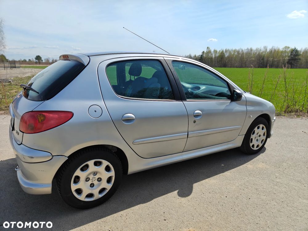 Peugeot 206 1.4 Trendy - 4