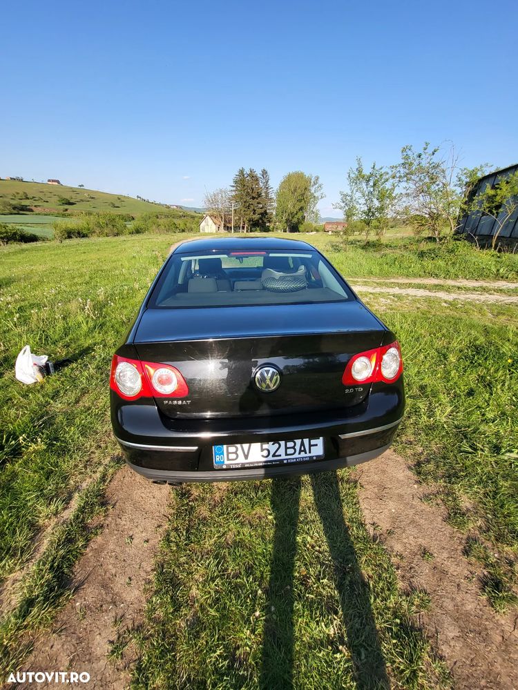 Volkswagen Passat 2.0 TDI Comfortline DPF - 2