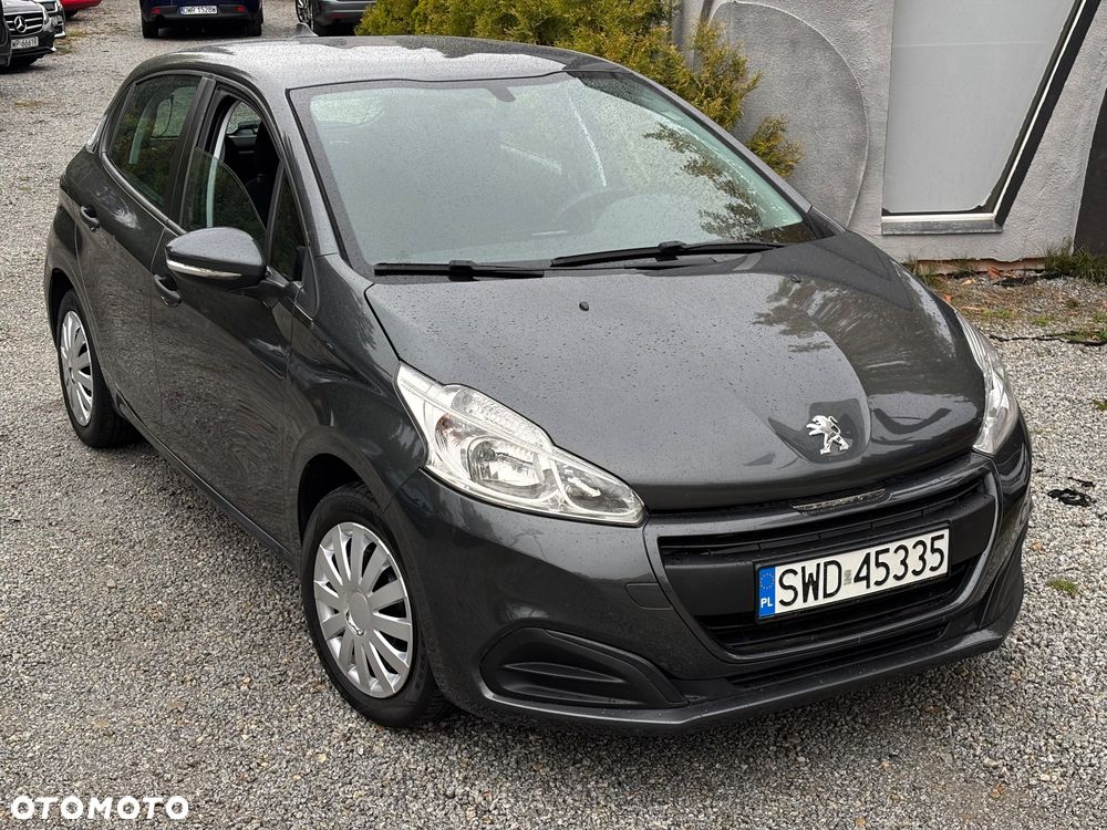 Peugeot 208 2017 photo 2