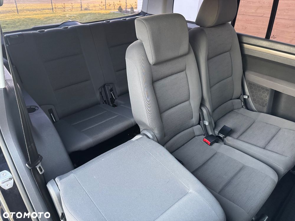 Volkswagen Touran 1.6 - 10