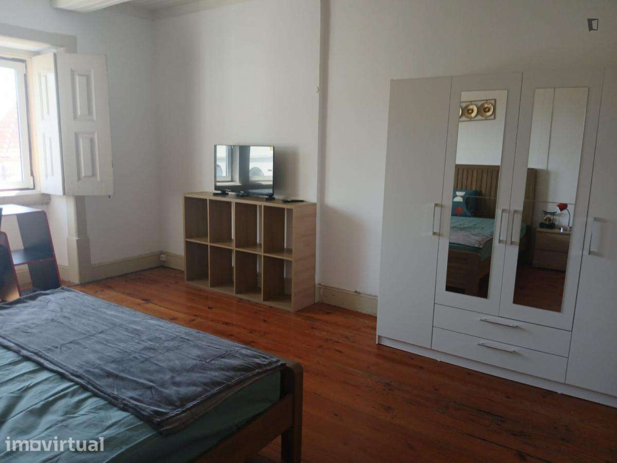 Quarto - localizado em São Jerónimo Coimbra - Grande imagem: 2/7