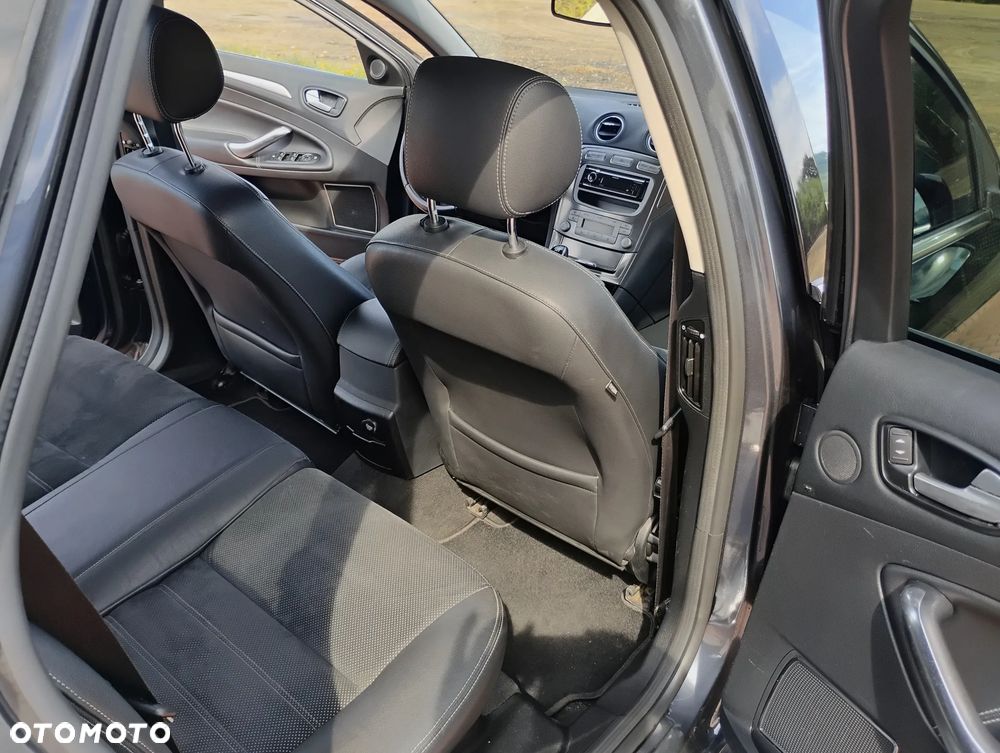Ford Mondeo 2.0 TDCi Titanium - 29