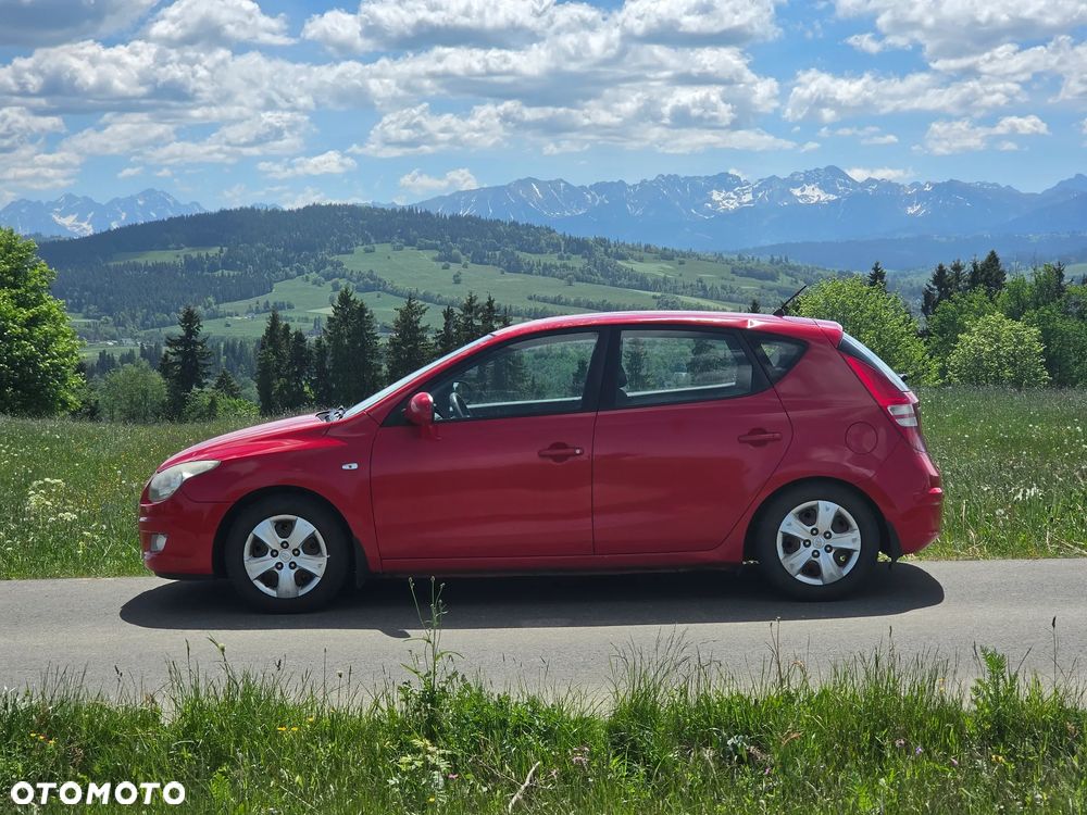 Hyundai i30 1.6 Classic + - 2