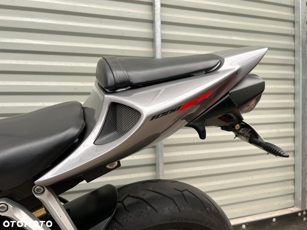 Honda CBR - 7