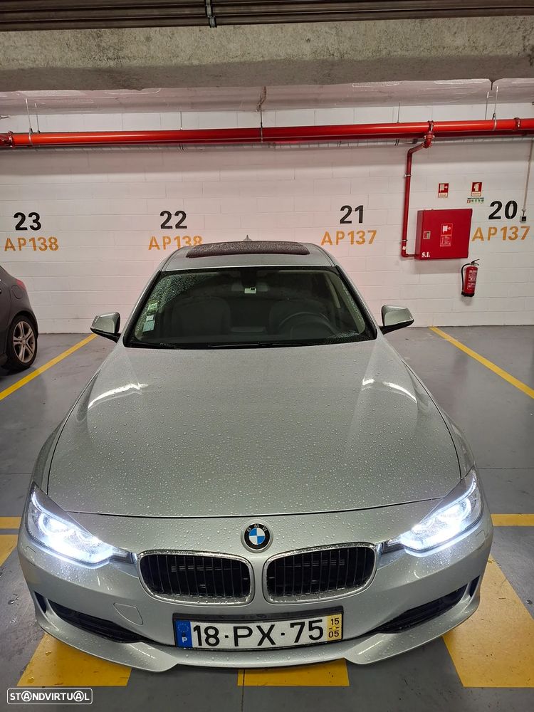 BMW 320 d Auto Line Sport - 17