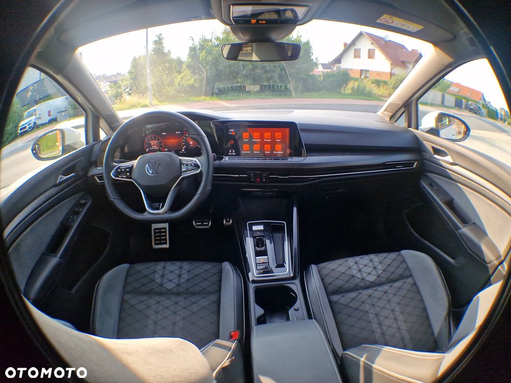 Volkswagen Golf 1.5 eTSI OPF DSG R-Line - 23
