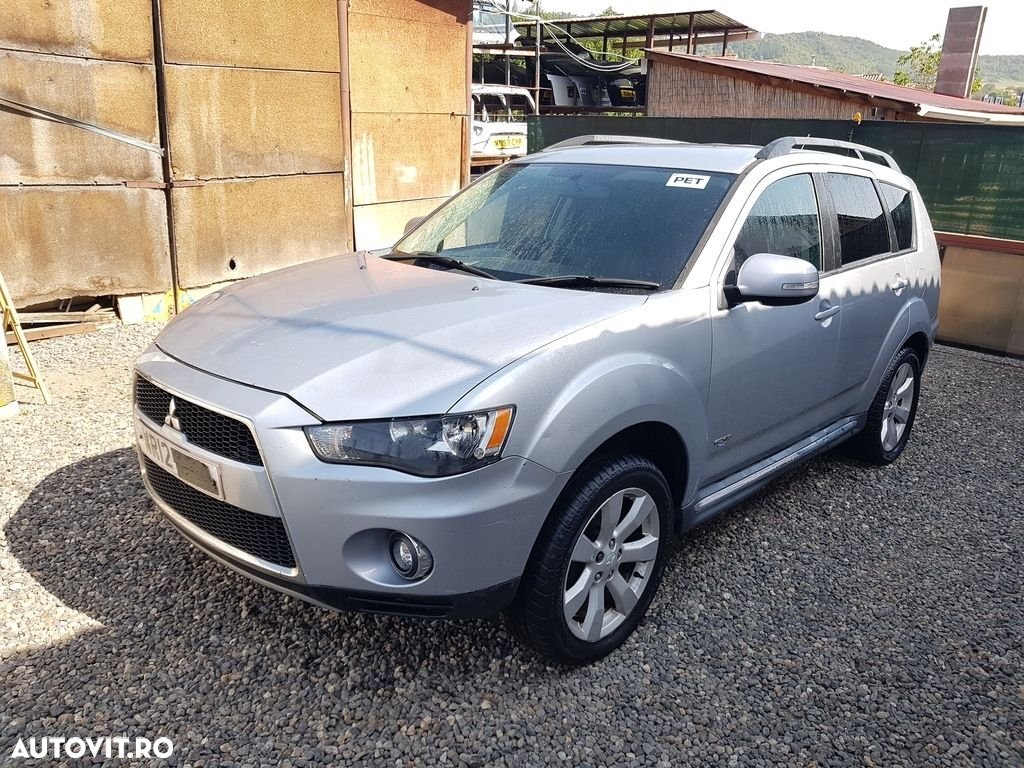 Dezmembrari dezmembrez  Mitsubishi Outlander Facelift 2.2 Diesel 2006-2012 - 4