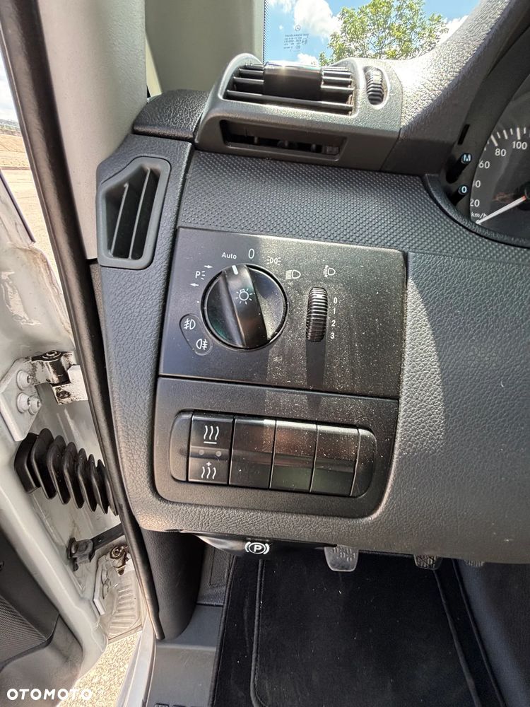 Mercedes-Benz Vito - 29